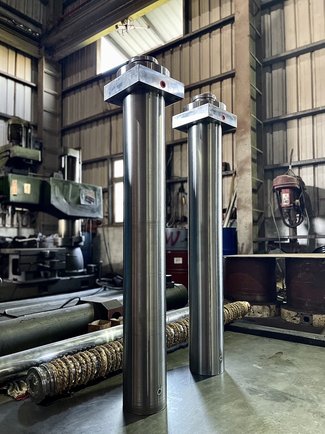 單動式油壓缸 (應用於真空壓合機)圖片-1