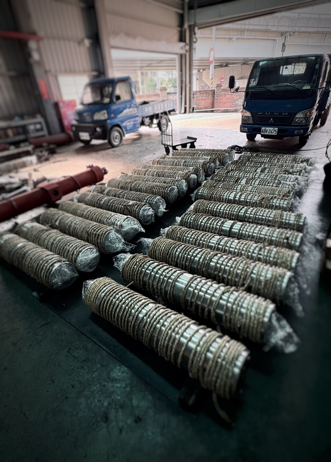 單動式油壓缸 (應用於真空壓合機)圖片-2